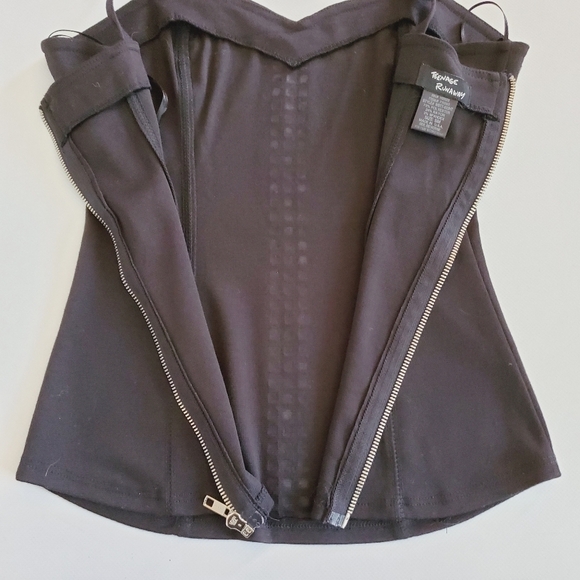 1367 * Teenage Runaway Silver Studded Tank Black Size S - Picture 6 of 8